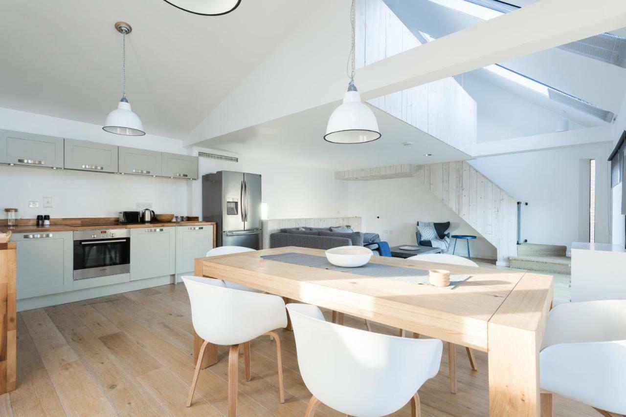 The Cliffside Loft - Distinctly Modern 3 Bdr Riverside Home Bath Exterior photo